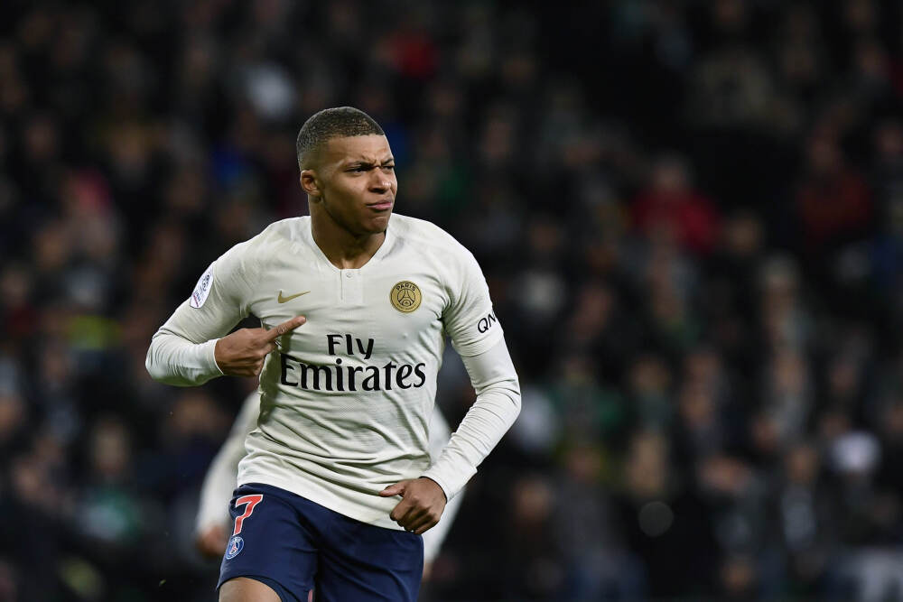 苹果下一财季营收将会更高 库克称他们预计将是有史以来最高的